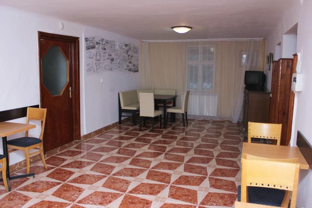 Mosaico Alfetta Hostel Тімішоара Екстер'єр фото