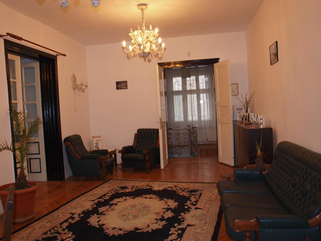 Mosaico Alfetta Hostel Тімішоара Екстер'єр фото