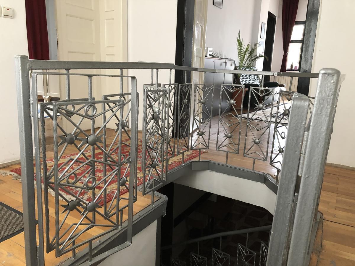 Mosaico Alfetta Hostel Тімішоара Екстер'єр фото